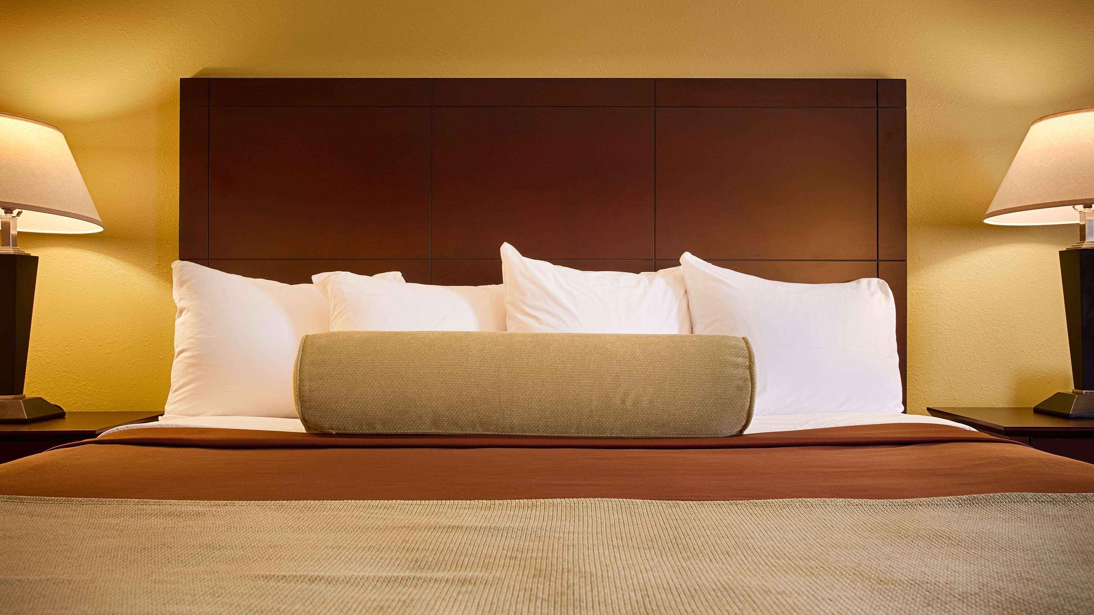 Best Western Plus Executive Inn St. Marys Екстер'єр фото