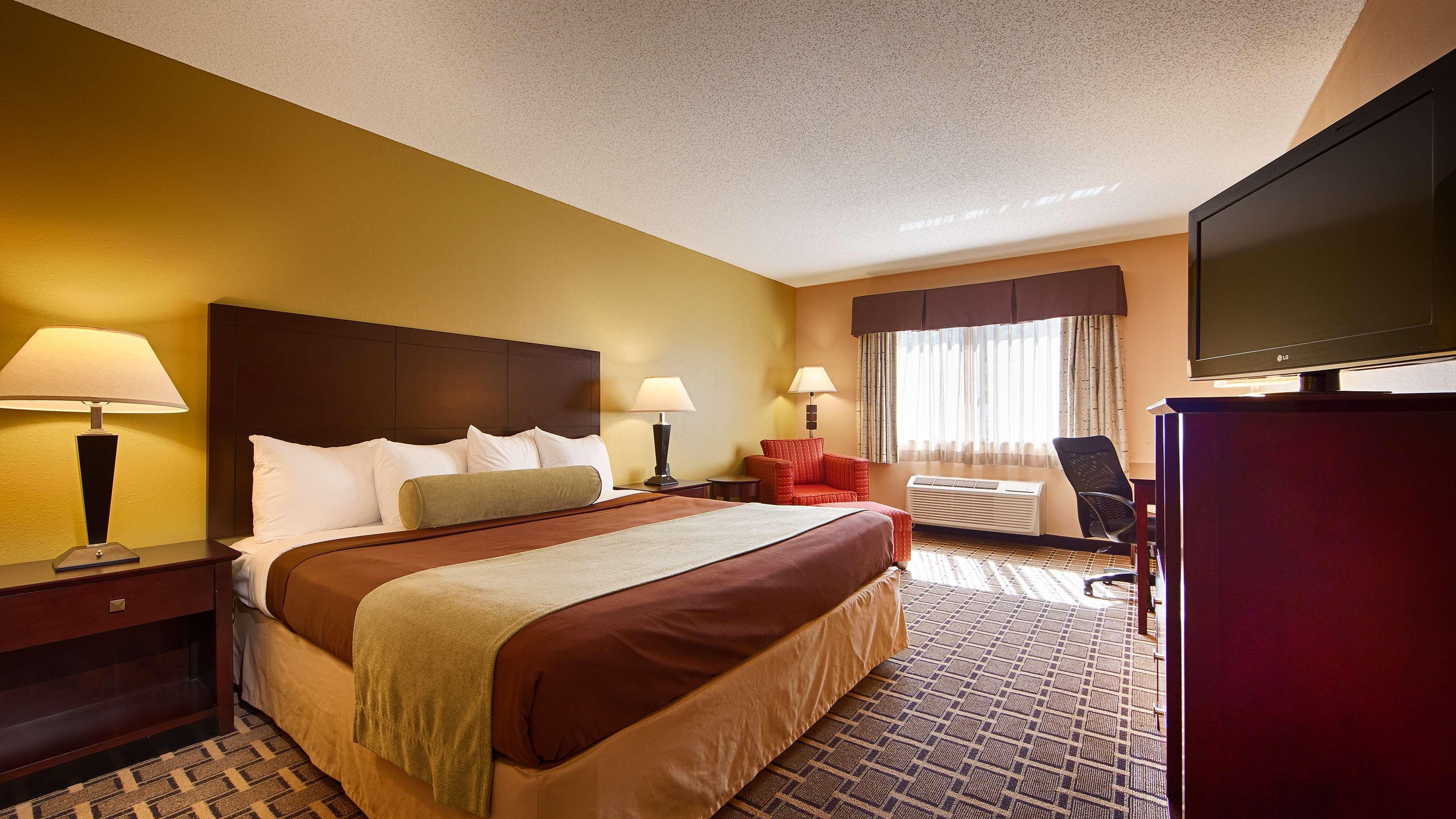 Best Western Plus Executive Inn St. Marys Екстер'єр фото